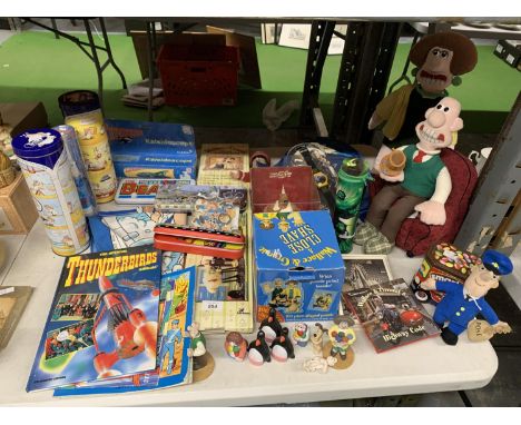 A LARGE QUANTITY OF TOYS TO INCLUDE WALLACE AND GROMIT, 'WALLACE' SOFT TOY, 'WENDOLENE' SOFT TOY, WALLACE AND GROMIT FIGURES,