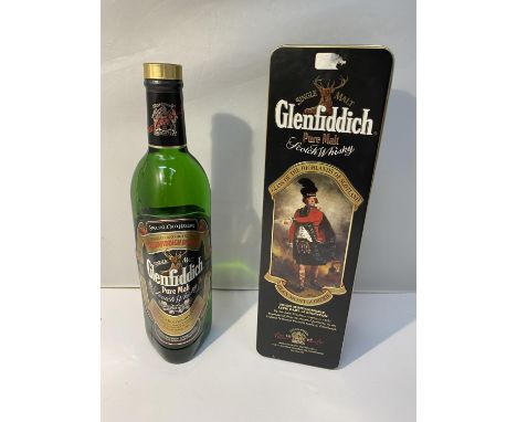 A 70CL BOTTLE OF GLENFIDDICH SPECIAL OLD RESERVE SCOTCH WHISKY 40% VOL. THIS BOTTLE WAS RELEASED IN THE 1990'S DISPLAYED IN B