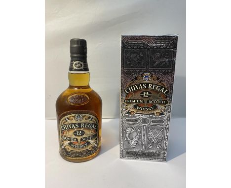 A 70CL BOTTLE OF CHIVAS REGAL 12 YEAR AGED PREMIUM SCOTCH WHISKY 40% VOL IN BOX 