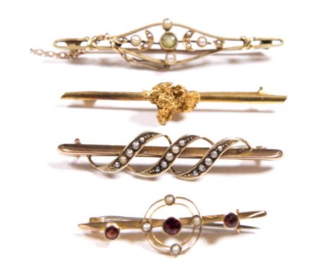 Collection of four 9ct and 15ct gold Victorian and other brooches