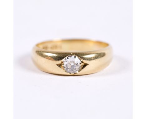 18ct gold ring  with solitaire diamond setting