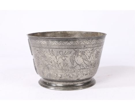 The straight-sided flared bowl decorated with a pair of birds within scrolling foliage and geometric borders, on a flared foo