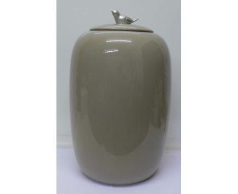 A large mocha ceramic jar with bird finial (GW1425L20)   #