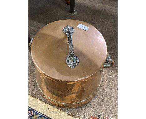 Vintage copper pan with iron swing handle, 25cm diameter