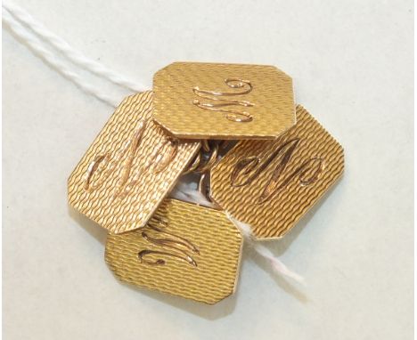 A pair of 9ct gold engine-turned cufflinks engraved 'M' and 'N', 8.5g.