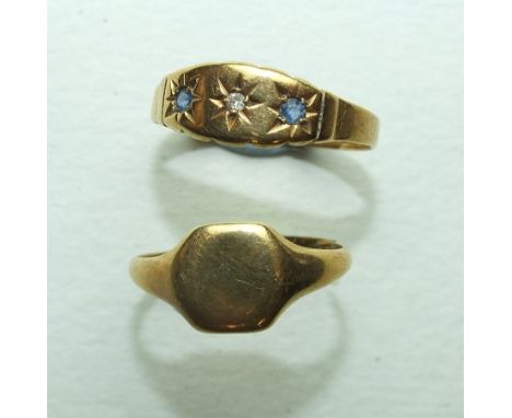 An 18ct gem-set gipsy ring, size R and an 18ct gold signet ring, (a/f), 4.9g, (2).