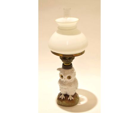 Table lamp and shade, the lamp modelled as an owl with glass eyes, 35cm high