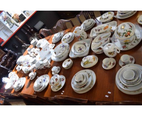 Extensive quantity of Royal Worcester Evesham dinner wares and tea and coffee set comprising dinner plates, side plates, serv