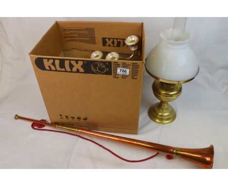 Quantity of mainly metalware to include horn, oil lamp, stagecoach horn, pair of French brass vases, kettle etc
