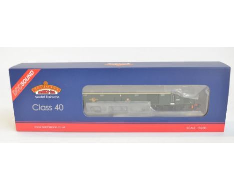 Bachmann DCC Sound OO gauge electric diesel locomotive model 32-480DS Class 40 D211 "Mauritania" 365 BR green livery in as ne