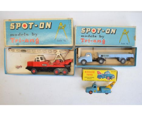 Vintage Tri-ang Spot-On 1/42 scale No 117 Jones Crane (model in good condition for age with chipping to high wear areas etc, 