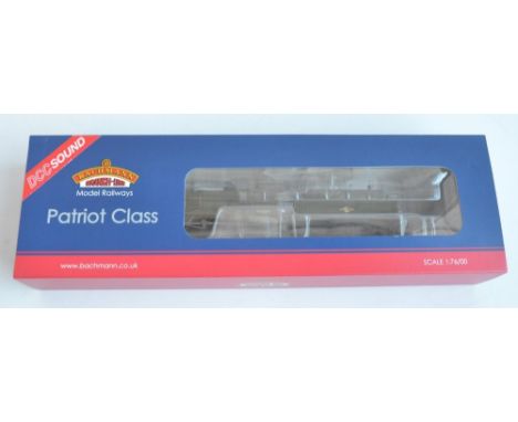 Bachmann OO gauge 31-213DS Patriot 45504 "Royal Signals" BR Green Late Crest with fitted DCC Sound.  Model in mint condition 