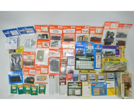 Collection of OO and HO gauge model railway scenic and station related plastic model kits, various manufacturers to include A