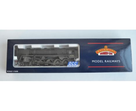 Bachmann OO gauge 32-858DC factory weathered Class 9F Standard 92185 BR Black Late Crest with DCC Sound fitted.  Model in exc
