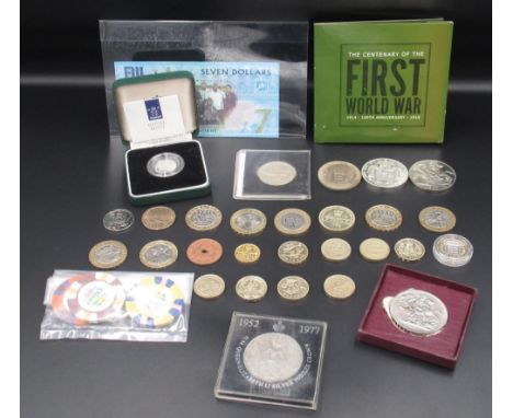 Royal Mint 1990 Silver Piedfort Five Pence coin, Fiji Rugby 7s Gold Olympians 7 dollar note, 2014 The Centenary of the First 