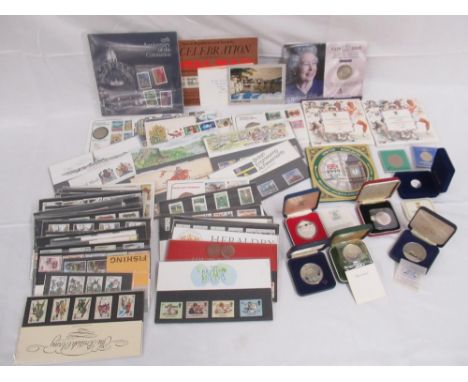 The Tower Mint Castell Caernarfon solid nickel silver medallion, Pobjoy Mint Isle of Man £1 coin, other commemorative coins a