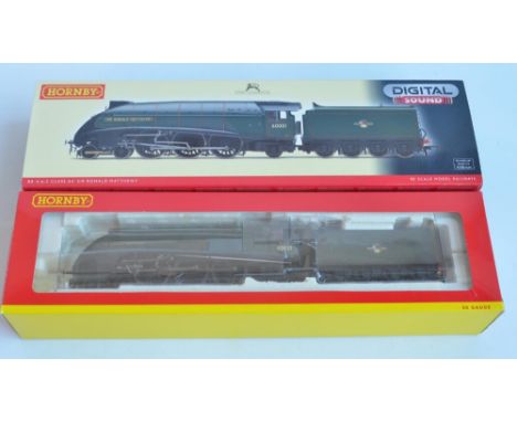 Hornby OO gauge R2896XS BR Class A4 60001 "Sir Ronald Matthews" with fitted DCC Sound. Model in near mint condition, box in e