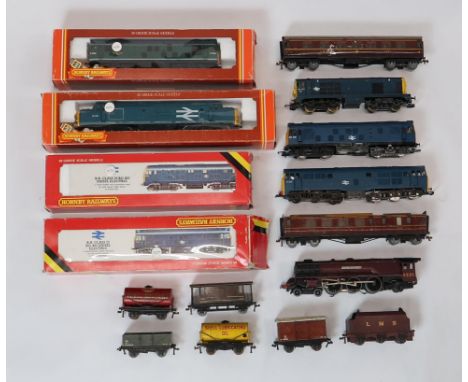 Hornby 00-gauge locomotives and stock, to include a Duchess of Atholl locomotive and tender in maroon LMS livery, R.338 BR Cl