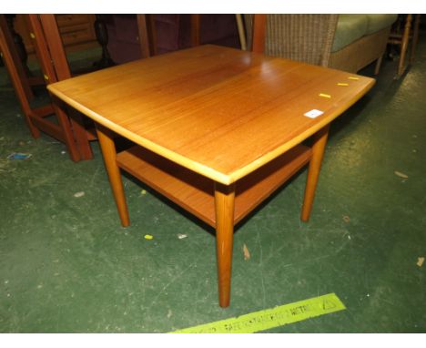 LIGHT WOOD TWO TIER COFFEE TABLE.