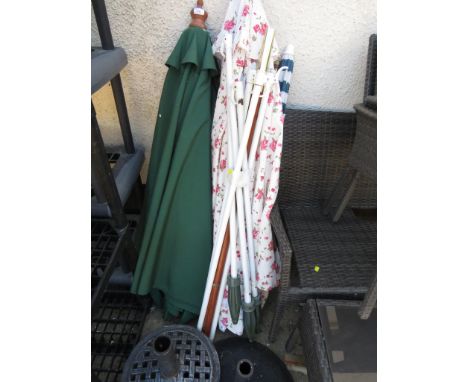 SELECTION OF GARDEN PARASOLS AND TWO PARASOL STANDS (A/F)