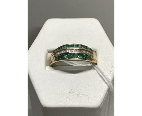 DIAMOND & GREEN STONE 3 ROW RING