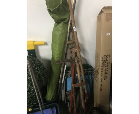 LOT GARDEN TOOLS HANGING BASKETS CHAIRS