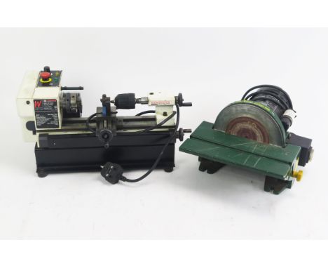 Axminster White SIEG CO Metal Turning Lathe and Record DMG250 Disc Sander 