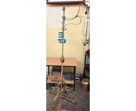 WROUGHT IRON PAINTED LAMP STANDARD 