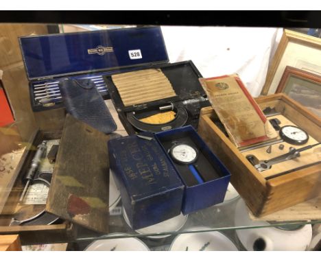 SELECTION OF ENGINEERING TOOLS INCLUDING MICROMETERS, DIAL GAUGE BY MOORE AND WRIGHT 