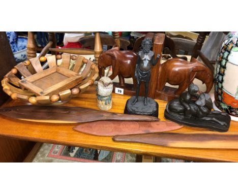 PAIR OF HARDWOOD ELEPHANT BOOK ENDS, SELECTION OF AUSTRALIAN SOUVENIR PADDLES, CLUBS AND AN ABORIGINAL FIGURE 
