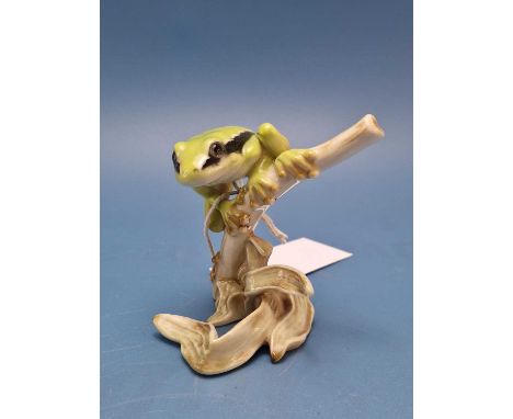 A Goebel figure of a tree frog.   H 9cms.