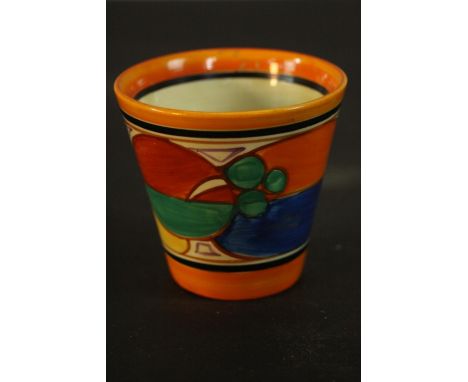 A 1930s Clarice Cliff Fantastique Melon pattern beaker, maker's marks to the base. H.7.5 Dia.7.5cm. 