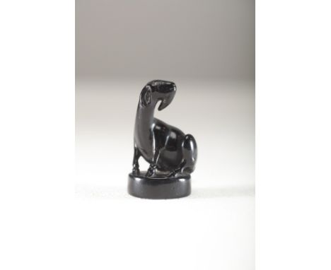  Arte Giapponese. Unimatsu black coral netsuke depicting a ram Japan, 19th century. Cm 2,50 x 5,00.  