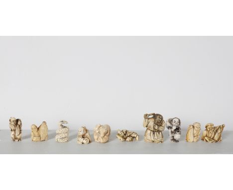 Arte Cinese . A group of ten ivory netsuke depicting animals and figures  Japan, late 19th - 20th century . An ivory carving 