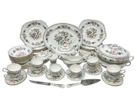 Aynsley Pembroke pattern tea and dinner service for eight, comprising eight dinner plates, two lidded tureens, ten teacups, e