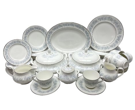 Royal Doulton tea and dinner wares in the Meadow Mist pattern, no H5007, comprising seven dinner plates, eight side plates, t