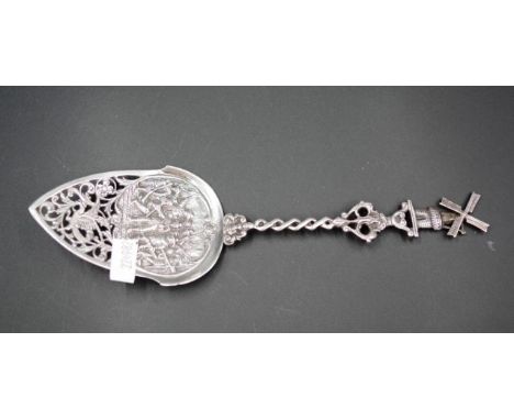 Dutch silver cake server with rotating windmill finial, 60 grams approx