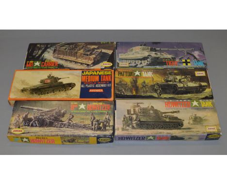 6 x vintage Aurora military kits. 1:48 scale (1/4"). Viewing recommended. 