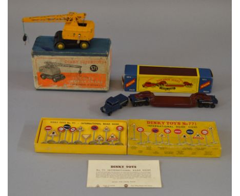 A boxed Dinky Toys 771 set of International Road Signs complete with instruction leaflet, overall G in F/G box together with 