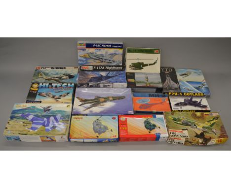 16 x Assorted 1:48 scale model aircraft kits, various manufacturers. Viewing recommended