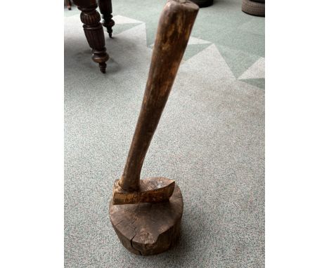 Large English wood carving made from one tree trunk Height 85 cm 