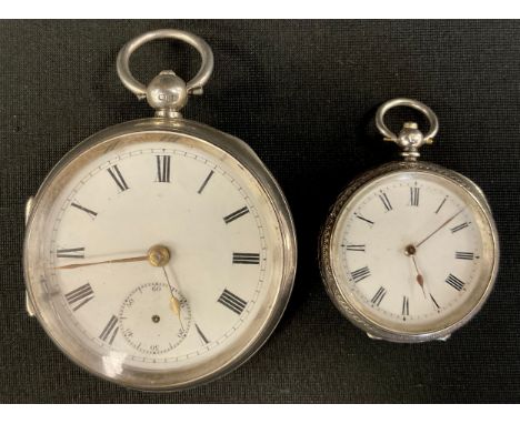 An Edwardian silver open face pocket watch, white enamel dial, subsidiary seconds, bold Roman numerals, key wind movement, Ch