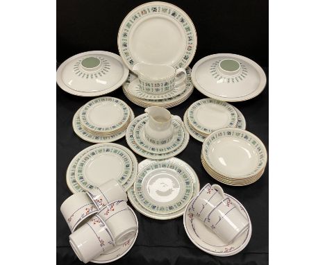 A Royal Doulton Tapestry pattern dinner set inc two tureens and covers, dinner plates (5), bowls (5) side plates, (12),  grav