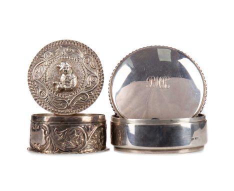 SILVER TRINKET BOX,maker Hamilton &amp; Inches, Edinburgh marks, of circular form, the cover engraved initials 'PMK', beaded 