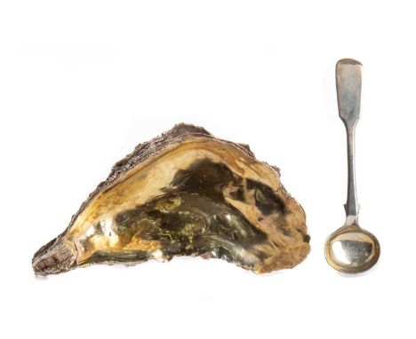 CONTEMPORARY SILVER AND PARCEL GILT OYSTER-SHELL SALT CELLAR,maker Patricia Jean Hamilton, London 1994, realistically modelle