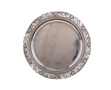IRISH CELTIC REVIVAL SILVER SALVER,maker Royal Irish Silver Co., Dublin 1973, Britannia standard, of circular form with pierc