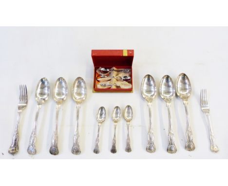 Quantity of silver plate Kings pattern cutlery to include tablespoons, dinner forks, dessert forks and spoons, teaspoons etc 