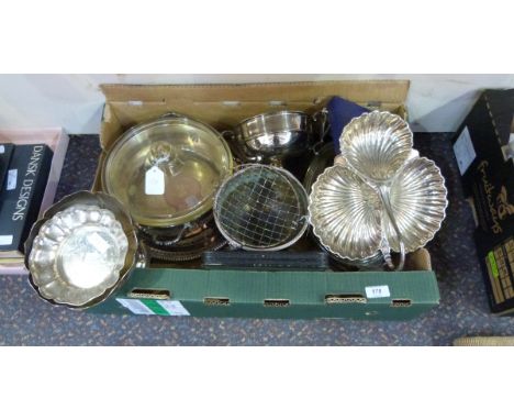 Assorted silver plate to include pedestal dish, plated flatware and other items 