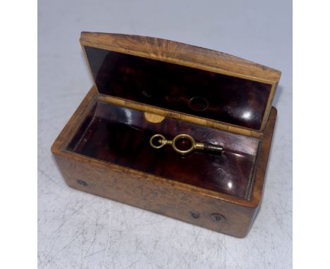 A fine quality 19th cent music box in the form of a snuff box&nbsp;