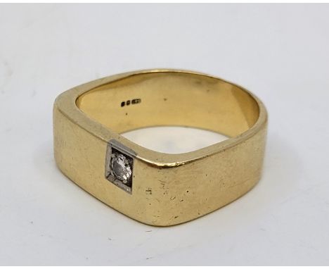 A Danish 14ct. yellow gold and diamond ring, set single round brilliant cut diamond (EDW 0.10 carats), size UK R 1/2. (gross 